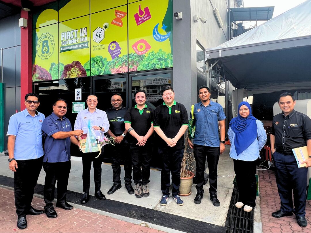 KPKM’s VIP Tours Indoor Farming Site