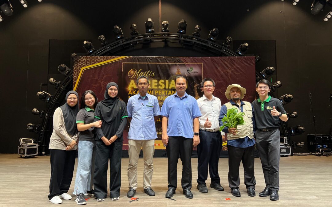Selangor Graduates First Smart Farming Incubator Cohort